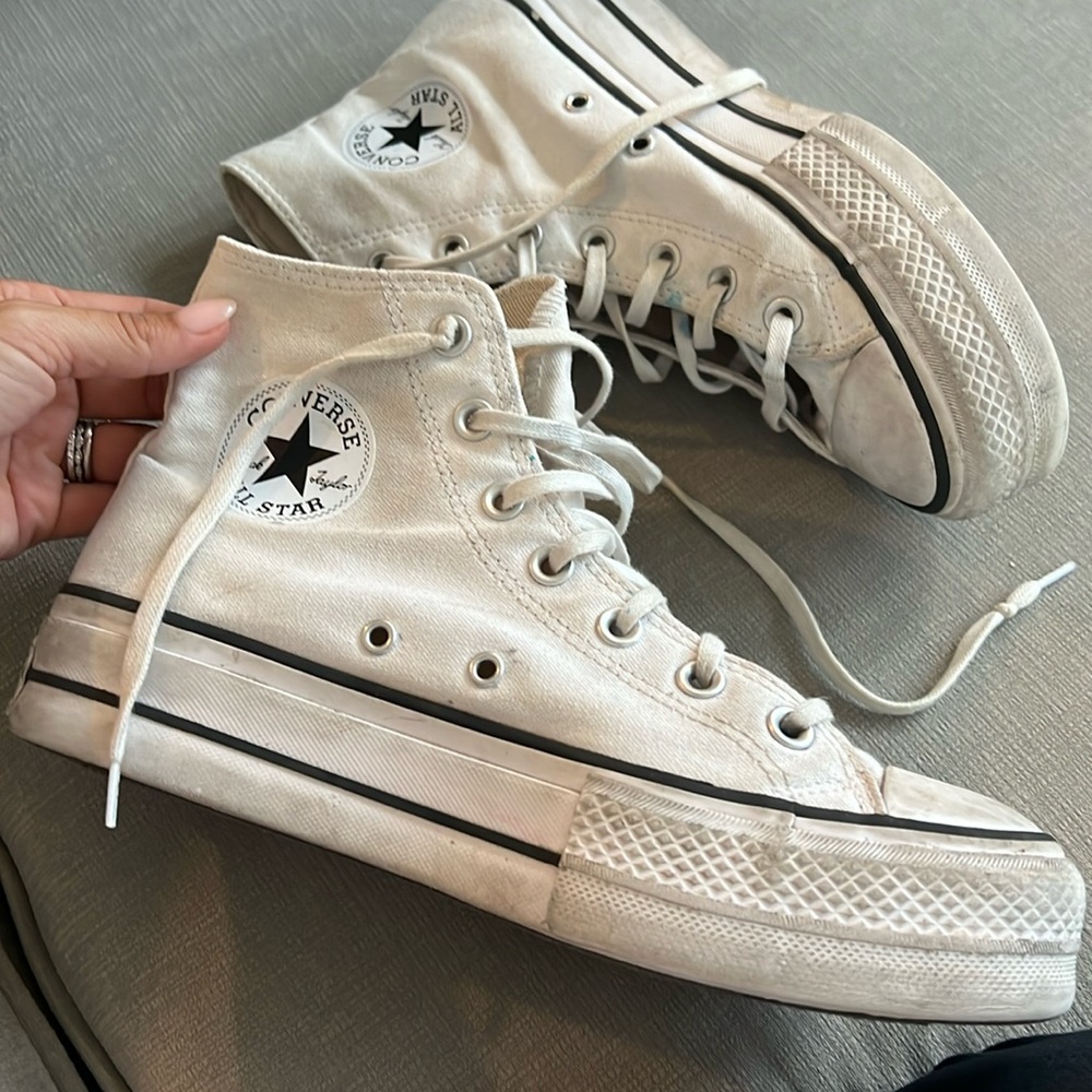 Platform converse